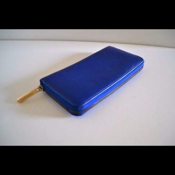 Cynthia Rowley  zip around wallet - Picture 2 of 4